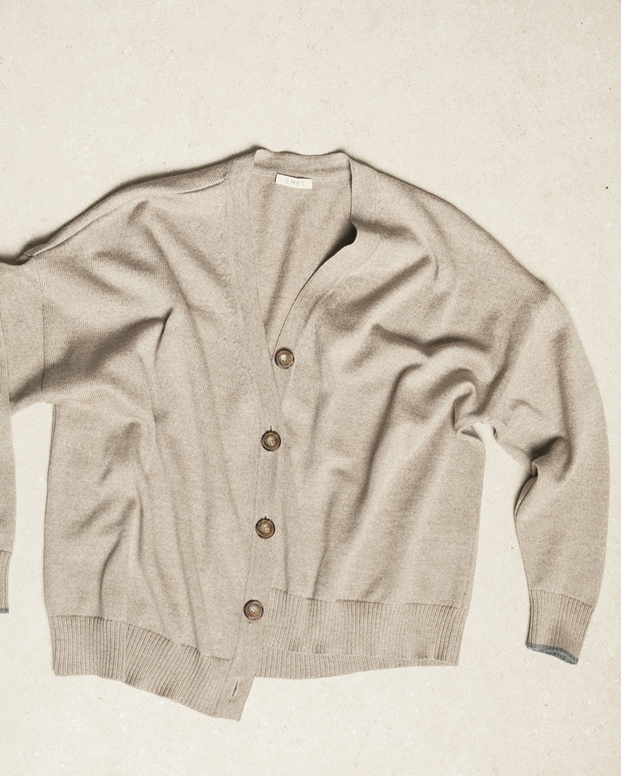 Aran-cardigan-stone-plano-emes-shop